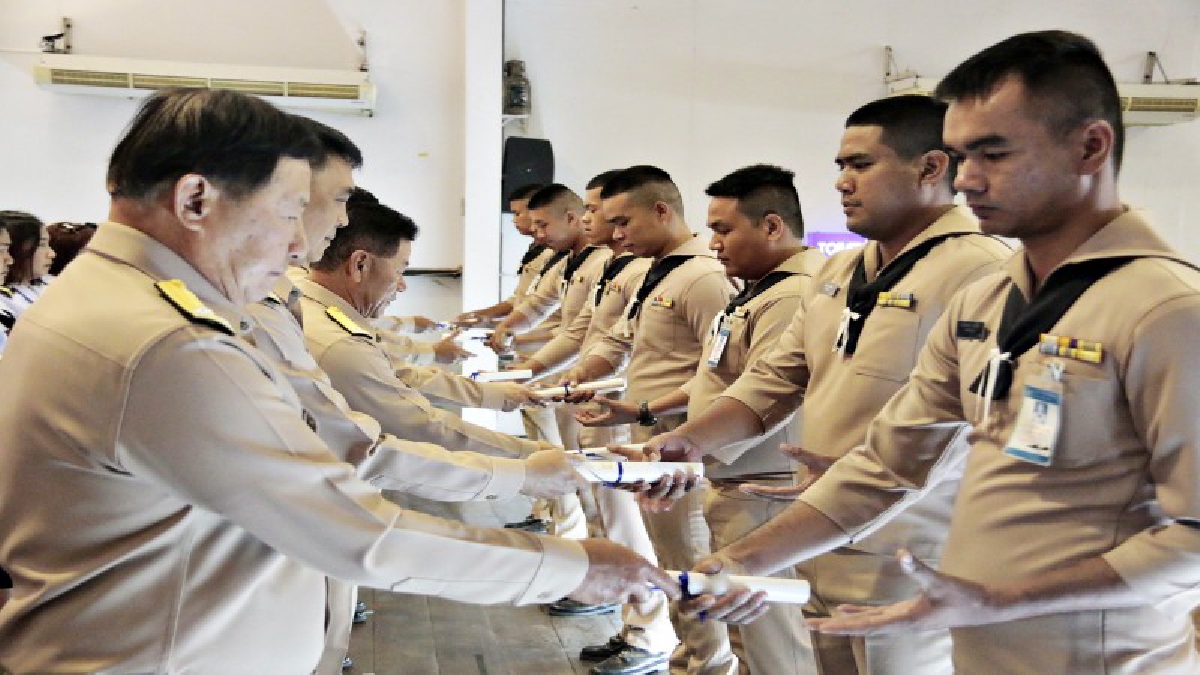 ฐานทัพเรือทำพิธีปลดทหารกองประจำการ พร้อมประกาศเกียรติคุณเชิดชูเกียรติ ในการเสียสละเข้ามารับใช้ชาติ (ชมคลิป)