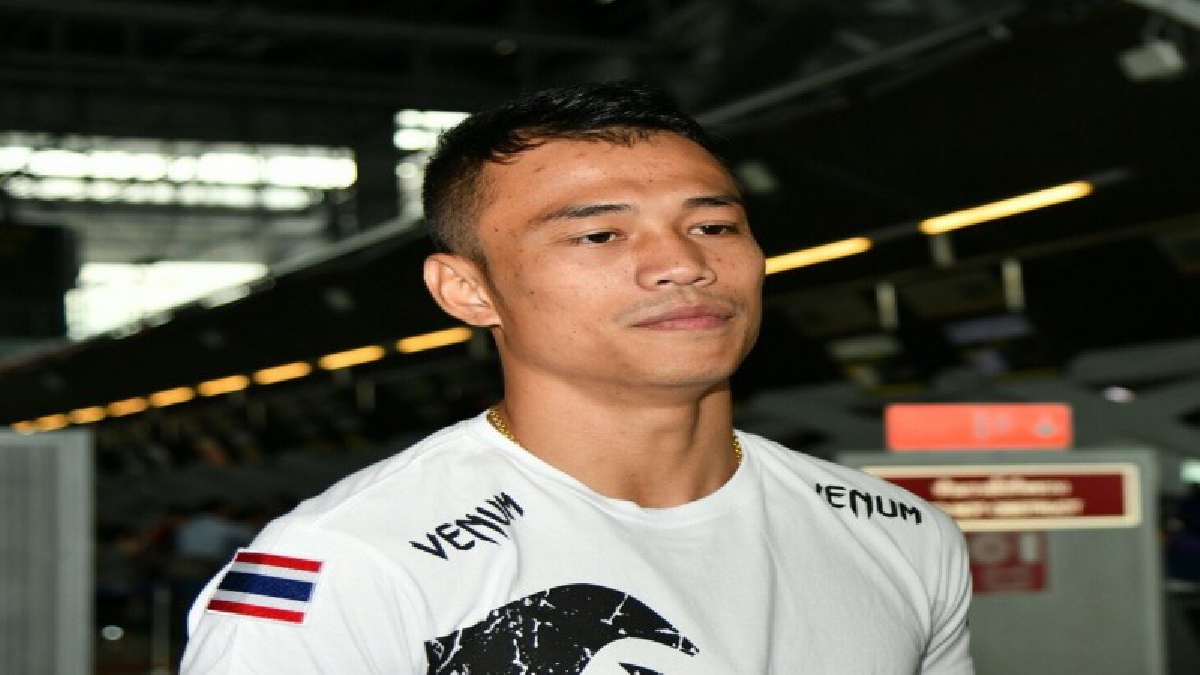 เหินฟ้าเรียบร้อย สิทธิชัยออกบินไปจีนพร้อมบู๊อี้หลง 4 พ.ย.