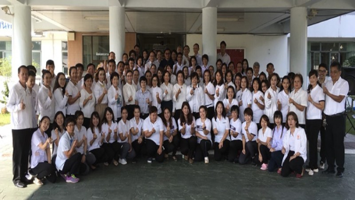 สสจ.นครพนม จัดกิจกรรม “เพื่อองค์กรแห่งความสุข” พร้อมแสดงปาฐกถาพิเศษ เรื่อง “ทำงานด้วยศรัทธา นำพาองค์กรให้เป็นสุข” (มีคลิป)