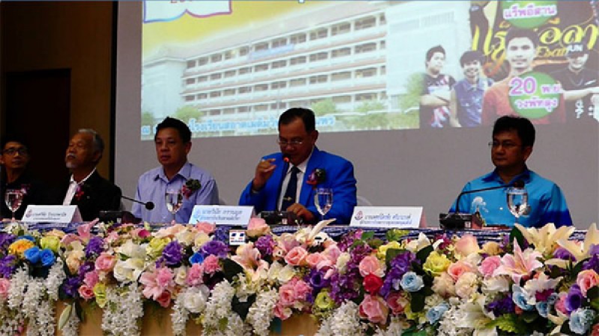 ชุมพร!! โรงเรียนสอาดเผดิมวิทยา จัดงานครบรอบ 93 ปี ระดมทุนสร้างรูปเหมือน &rdquo;คุณหญิงสอาด&rdquo; ผู้ก่อตั้งโรงเรียน..!! (มีคลิป)