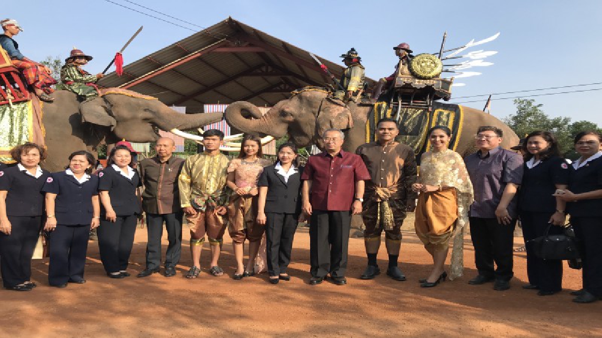หนึ่งเดียวในโลก !! ผู้ว่าฯนำทัพจัดแถลงข่าว“มหัศจรรย์งานช้างสุรินทร์”ครั้งที่ 57 ปี 2560 เน้นวัฒนธรรมประเพณี เสริมสร้างความเป็นชาวสุรินทร์