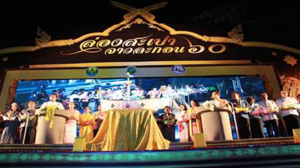 หนึ่งเดียวในประเทศไทย!!!"ล่องสะเปาจาวละกอน" นครลำปางขอเชิญ ร่วมสืบสานงานประเพณี "ล่องสะเปา จาวละกอน" ประจำปี 2560 (ชมคลิป)