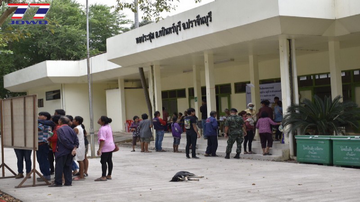 อำเภอกบินทร์บุรี ให้ชาวบ้านยื่นถอดถอน ผญบ.นนทรี พบกรรมการเข้าสอบปากคำ ยืนยันตัวตน โดยวิธีคล้ายลงคะแนนเลือกตั้ง