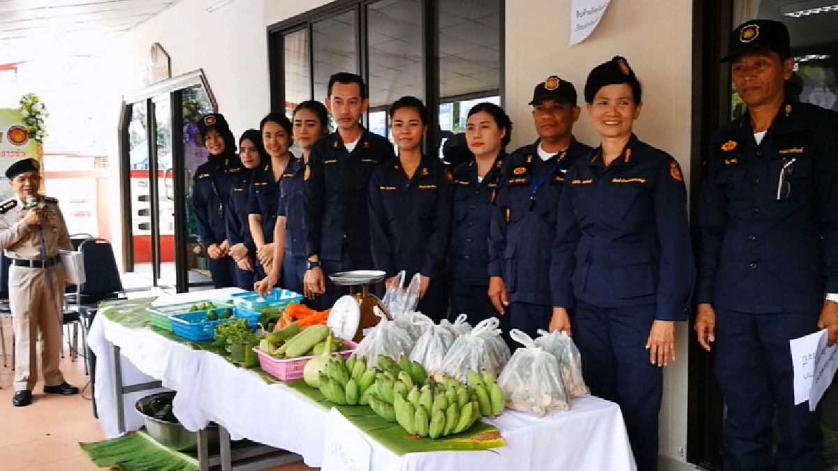 กระบี่!! ผบ.เรือนจำกระบี่ ผุดไอเดีย เปิดตลาดเกษตร ปลอดสารพิษ ผลผลิตผู้ต้องขัง