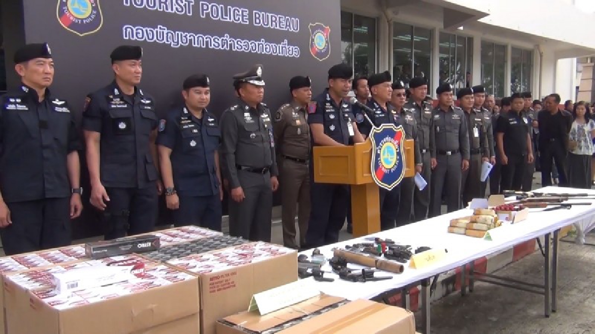 พล.ต.ต.สุรเชษฐ์ หักพาล รักษาราชการรองผู้บัญชาการกองบัญชาการตำรวจท่องเที่ยว แถลงตรวจค้นสงขลาครั้งใหญ่ 60 จุด พร้อมจัดระเบียบเมืองท่องเที่ยว