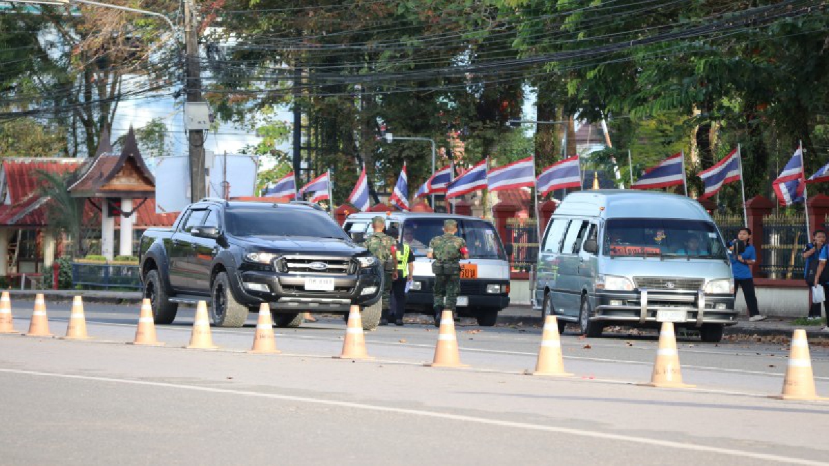 ตราด!! คสช.ร่วมกับขนส่ง จัดระเบียบรถรับ-ส่งนักเรียน เตือน 7 วันก่อนจับกุม..!? (ชมคลิป)