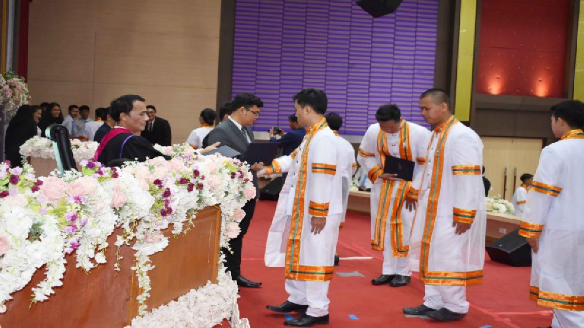 มหาวิทยาลัยกาฬสินธุ์ พร้อมนำวิชาการพัฒนาสังคมเชิงรุก ก้าวสู่สถาบันการศึกษามีผลงานด้านงานวิจัย (มีคลิป)