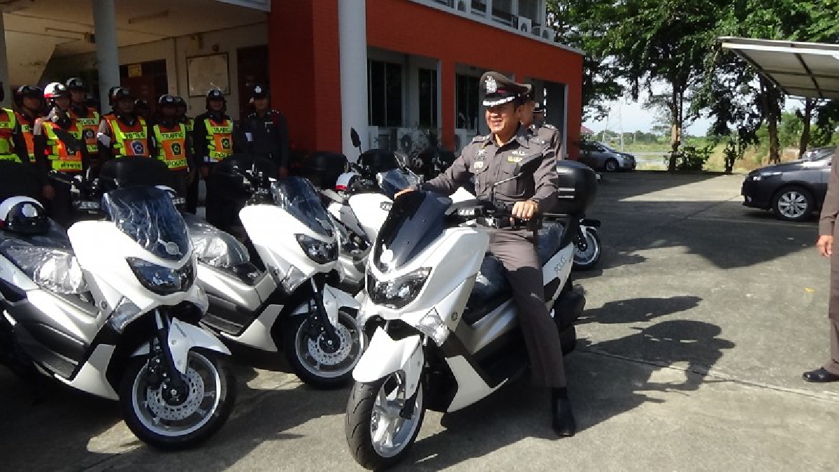 สำนักงานตำรวจแห่งชาติ มอบรถจักรยานยนต์ อำนวยความสะดวกด้านการจราจร เกือบ 46 คัน ให้กับตำรวจจราจรจังหวัดอ่างทอง (คลิป)