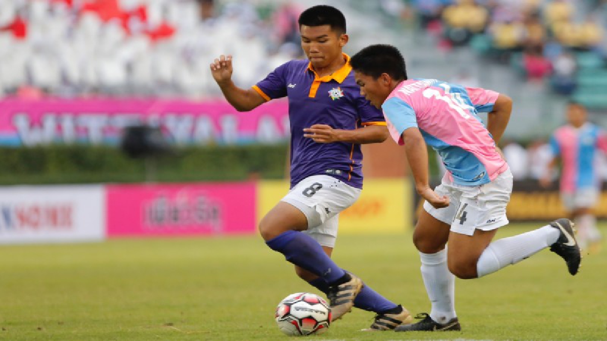 สุดยอดลูกหนังขาสั้น &ldquo;ชงโคม่วง&rdquo; คว้าชัยทีมเดียว