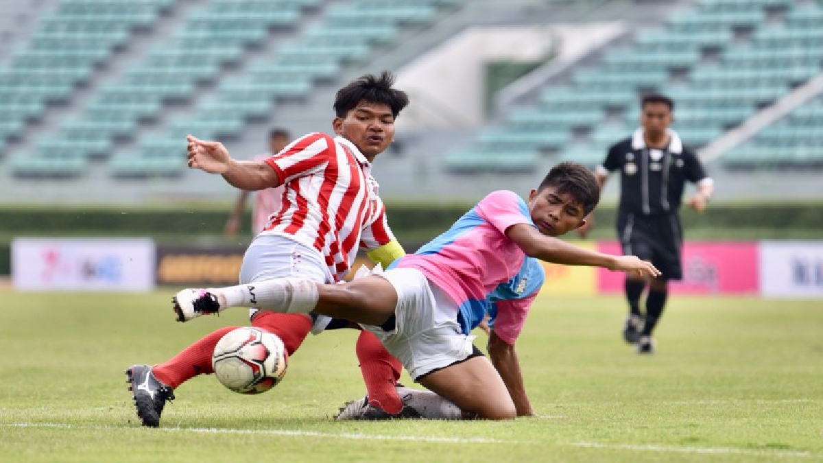 เสมอกันอย่างเดียว ศึกฟุตบอลจตุรมิตร 4 ทีมสุดเหนียว