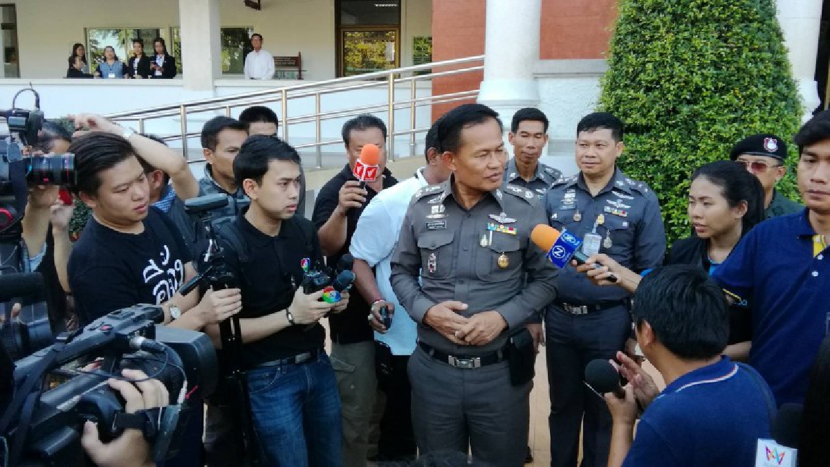 ด่วน ผู้การฯตร.นครพนมฮึ่ม จ่อแจ้งความ 3 สภ. ดำเนินคดีพยานให้การเท็จคดีครูจอมทรัพย์ (มีคลิป)