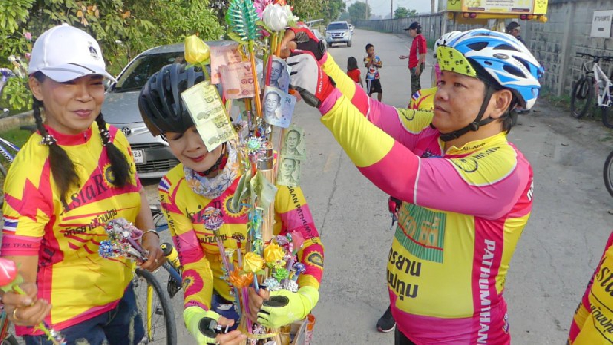 ปันน้ำใจ..ปันแรงกาย!! ปชช.ปั่นสร้างบุญ ร่วมสมทบทุนสร้างอาคารและซื้ออุปกรณ์การแพทย์ รพ.สามโคก