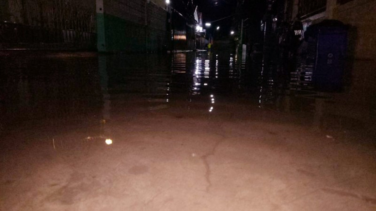 เตือนระวัง..!? สระแก้วโดนผลกระทบลมมรสุมและฝนตกหนักเต็มๆ โดยเฉพาะเมืองอรัญประเทศฝนตกหนัก..!!