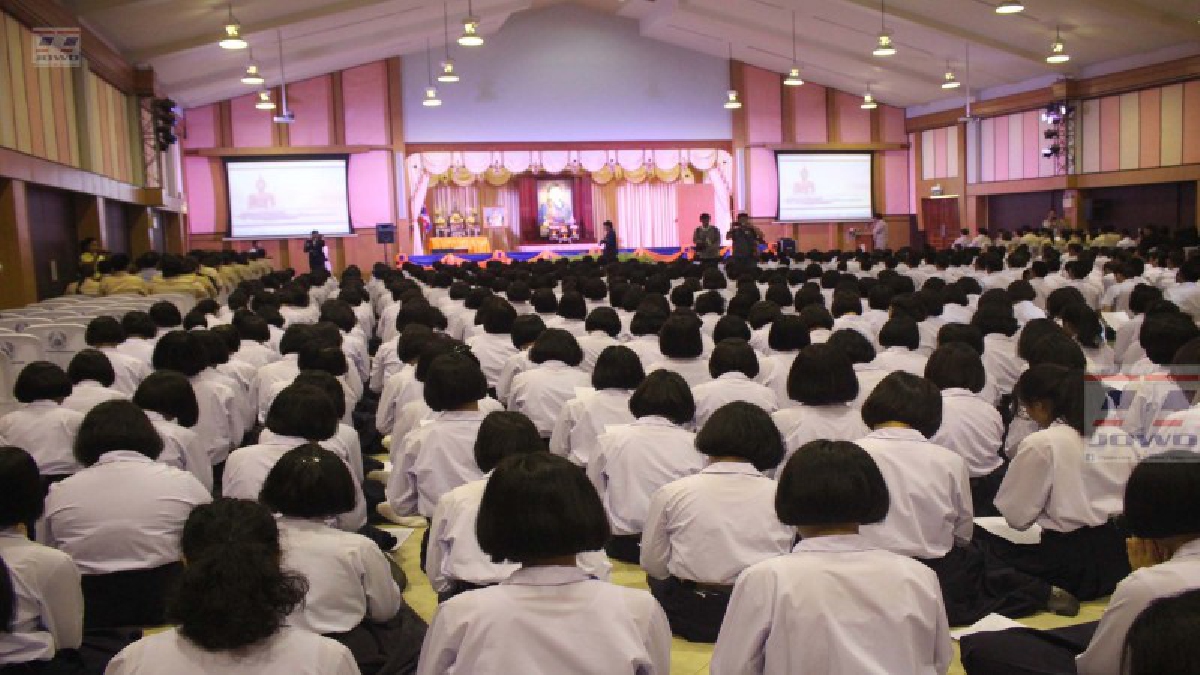 รวมพลังใจ..!! คณะครูนักเรียนจุฬาภรณ์ราชวิทยาลัยตรัง ร่วมกันสวดมนต์ให้ "เจ้าฟ้าหญิงจุฬาภรณ์ฯ" หายจากพระอาการประชวร