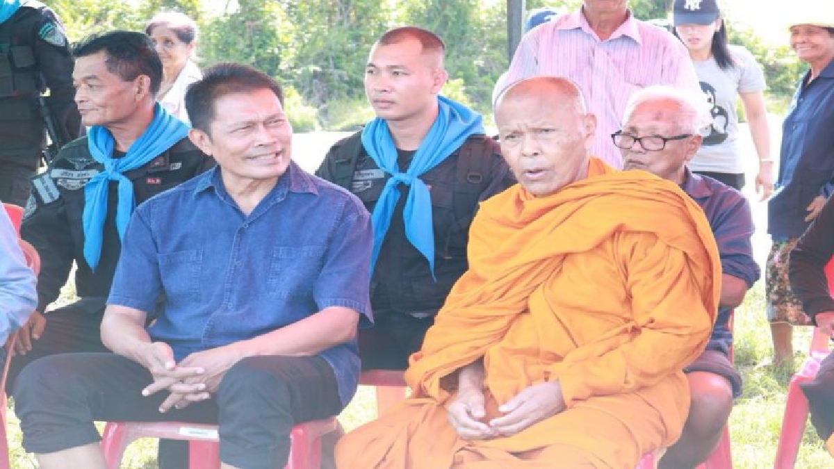 ผู้แทนพิเศษรัฐบาล ร่วมปักกล้าดำนาในกิจกรรม พิธีแรกดำนาทุ่งนาเจาะค้อ กับปชช.ในนพื้นที่อำเภอสุไหงปาดี จ.นราธิวาส