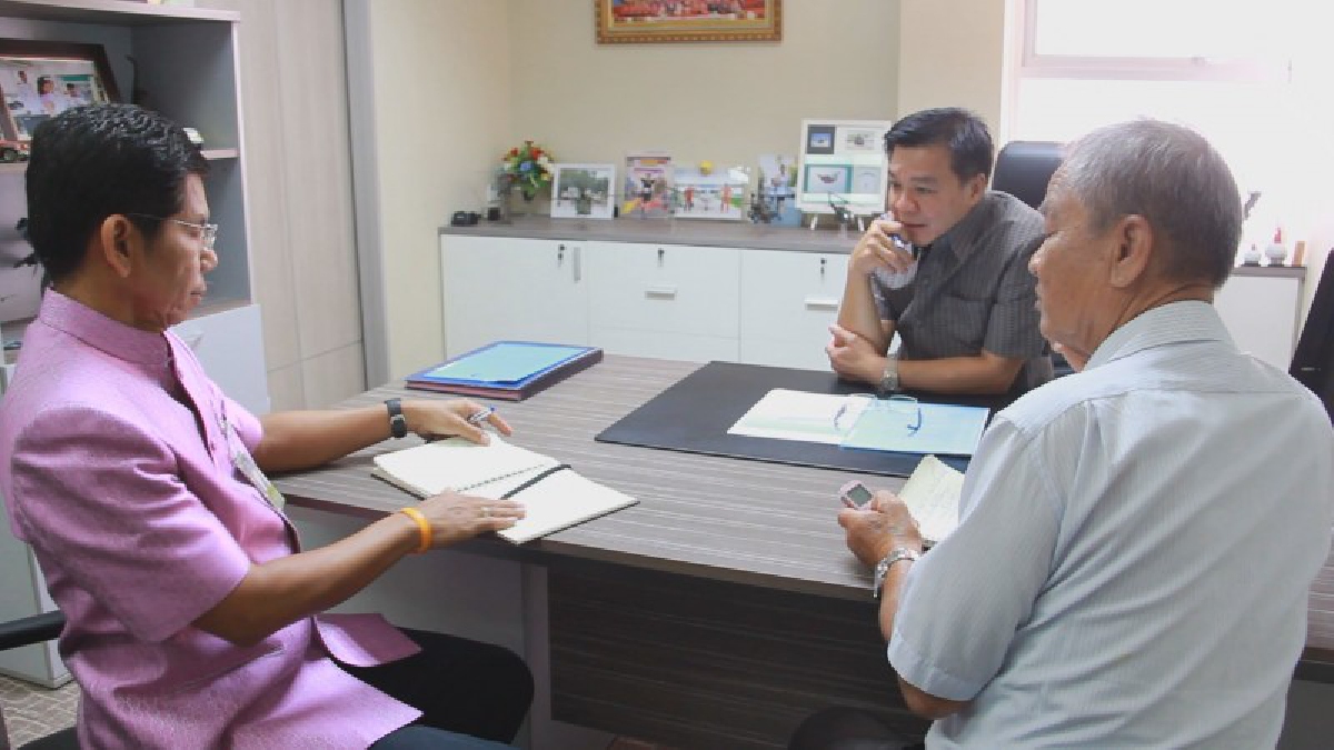 ขยะล้นชุมชน..!! เทศบาลนครอุดร ฯ เร่งชี้แจง เกิดช่องว่างระหว่างการดำเนินการ หวั่นต้องใช้เวลาถึง 3 เดือน..