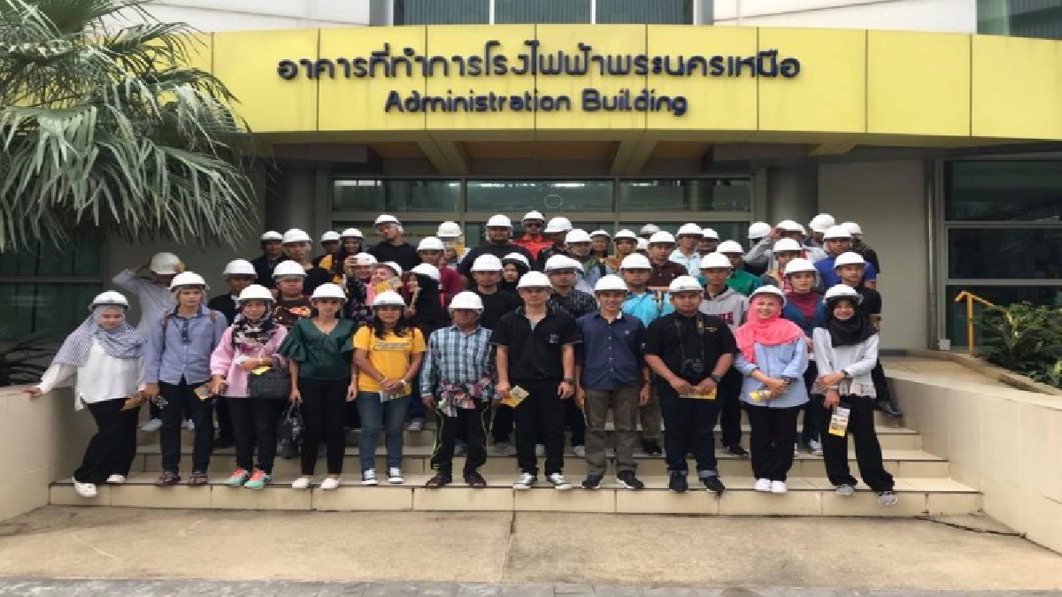 ม.นราธิวาสราชนครินทร์ นำคณาจารย์และนักศึกษาคณะวิทยาศาสตร์และเทคโนโลยี เข้าศึกษาดูงาน ณ โรงไฟฟ้าแม่เมาะ จังหวัดลำปาง