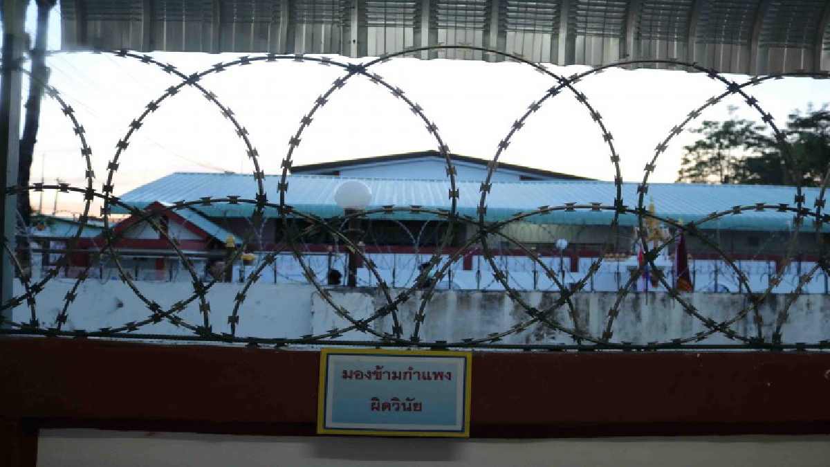 บุกค้นเรือนจำกาฬสินธุ์..!! ทหาร ตำรวจ และฝ่ายปกครองฯ สนธิกำลังเข้าตรวจค้นเรือนจำตามมาตรการป้องกันและหยุดยั้งการแพร่ระบาดของยาเสพติด
