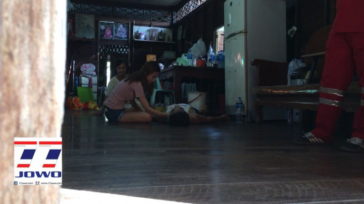 หนุ่มใหญ่อัมพวา น้อยใจแม่ กินยาเบื่อหนูฆ่าตัวตาย ทิ้งข้อความผ่านลายมือ สุดสะเทือนหัวใจคนอ่าน (มีคลิป)