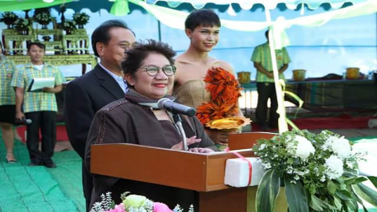 อบจ.โคราช..!! จัดงบสร้างบ้านพักครู รร.มะค่าวิทยา หลังใหม่! ด้านครูสุดปลื้ม ที่ให้ความสำคัญกับคุณภาพชีวิตครูในสังกัดฯ!!!