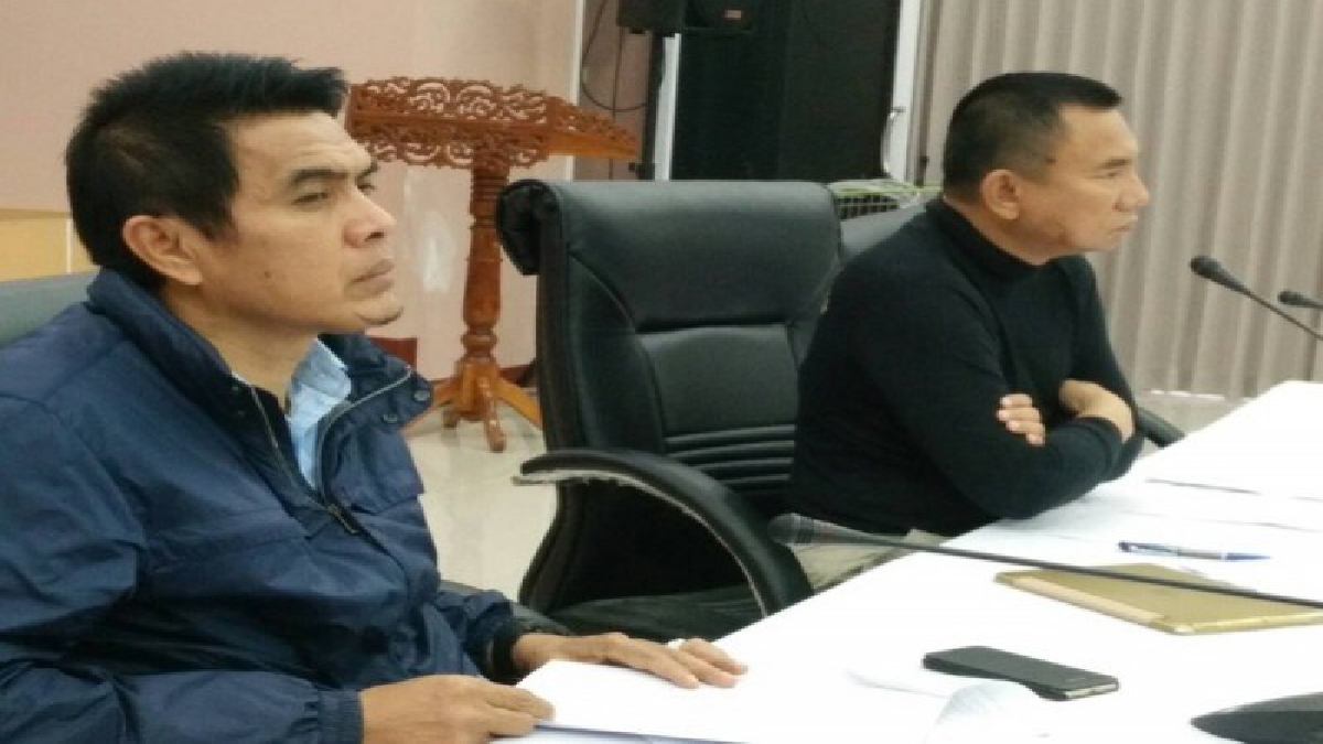 ผู้ว่าปัตตานี..!! ประชุมทุกหน่วย ถกปัญหาน้ำท่วม พร้อมสั่งเร่งช่วยเหลือประชาชนด่วนก่อนที่สุด (มีคลิป)