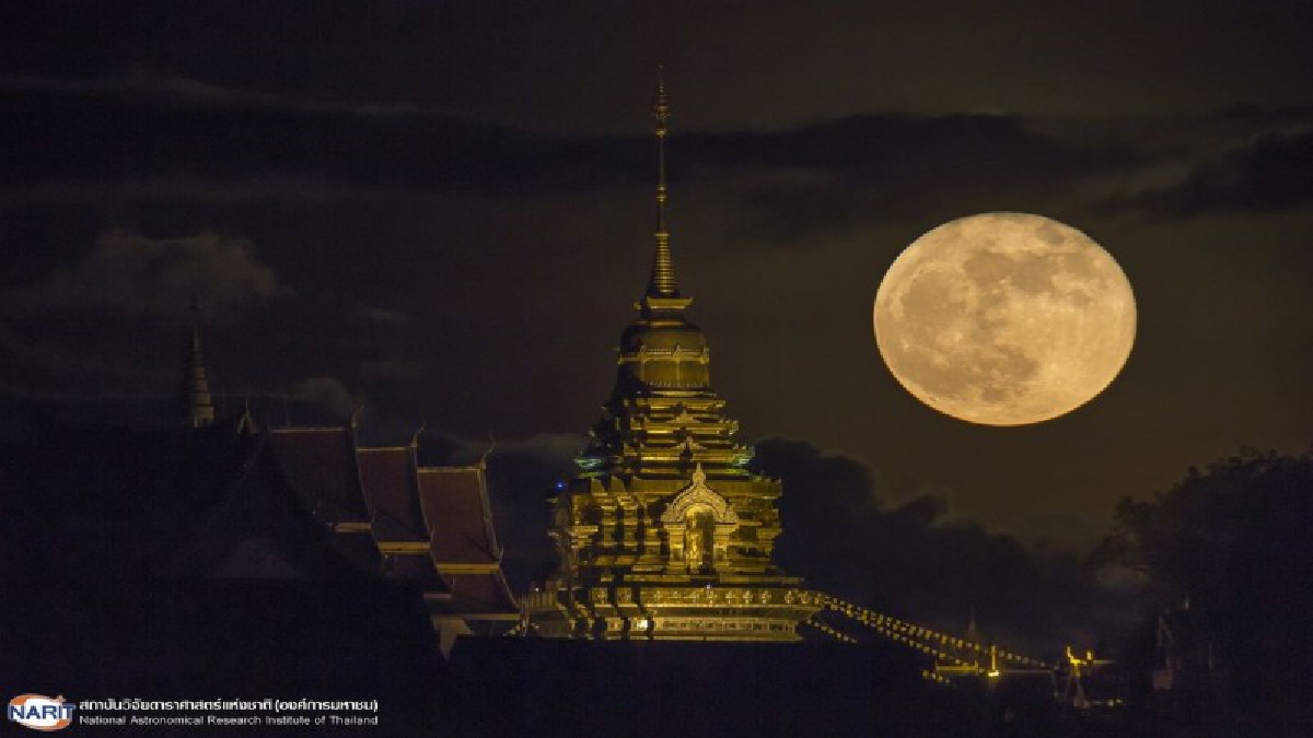 สดร. ชวนส่องจันทร์เพ็ญดวงโต คืนนี้ 3 ธันวาคม เห็นดวงจันทร์ขนาดใหญ่ขึ้นได้ด้วยตาเปล่า หรือ ซูเปอร์ฟูลมูน