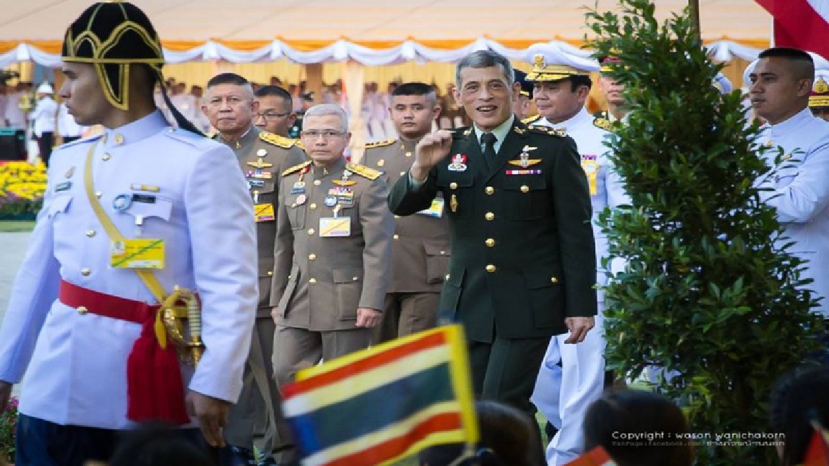 สมเด็จพระเจ้าอยู่หัว ร.10 เสด็จพระราชดำเนินทรงเปิดโครงการอ่างเก็บน้ำนฤบดินทรจินดา อันเนื่องมาจากพระราชดำริ (เขื่อนห้วยโสมง)