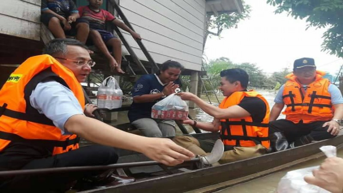 ผู้ว่าฯ สุราษฎร์ เผยปริมาณน้ำฝน  มากสุดวัดได้ 65  มิลลิเมตร  มีพื้นที่ประสบภัยแล้ว 13 อำเภอ