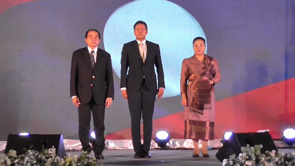 สถานเอกอัครราชทูตไทย  ณ  เวียงจันทน์ !! เปิดงานเลี้ยงรับรอง เพื่อรำลึกถึง &ldquo;พ่อของแผ่นดิน&rdquo; เนื่องในวันคล้ายวันเฉลิมพระชนมพรรษา ร.9