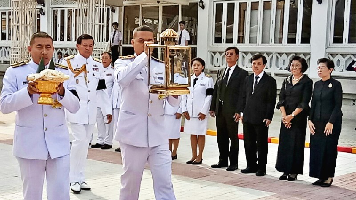 พิธีพระราชทานเพลิงศพคุณยายพูนจิตต์ วงษ์ไทย ยังความปลื้มปิติแก่วงศ์ตระกูลและครอบครัวอย่างหาที่สุดมิได้