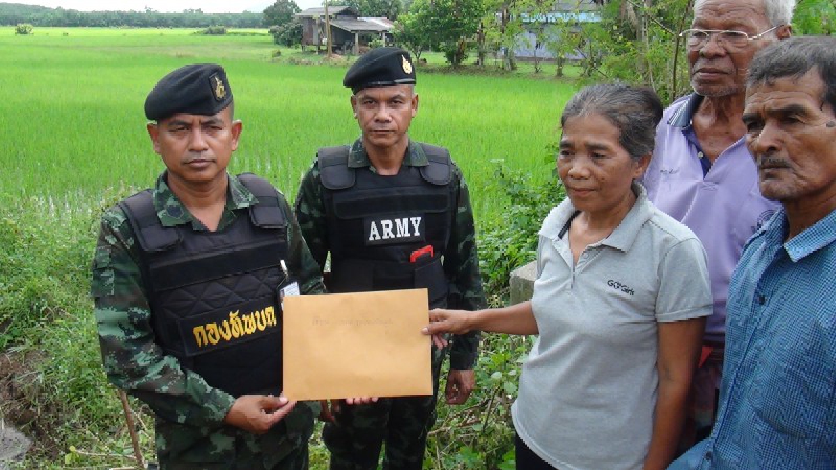 ติดขัดตรงไหน งบประมาณพร้อม ?! ชาวบ้านร้องถูกน้ำท่วมซ้ำซาก เดือดร้อนกว่า 10 ปี ร้องมาแล้วทุกหน่วยงาน สุดท้ายก็เหมือนเดิมทุกที (คลิป)