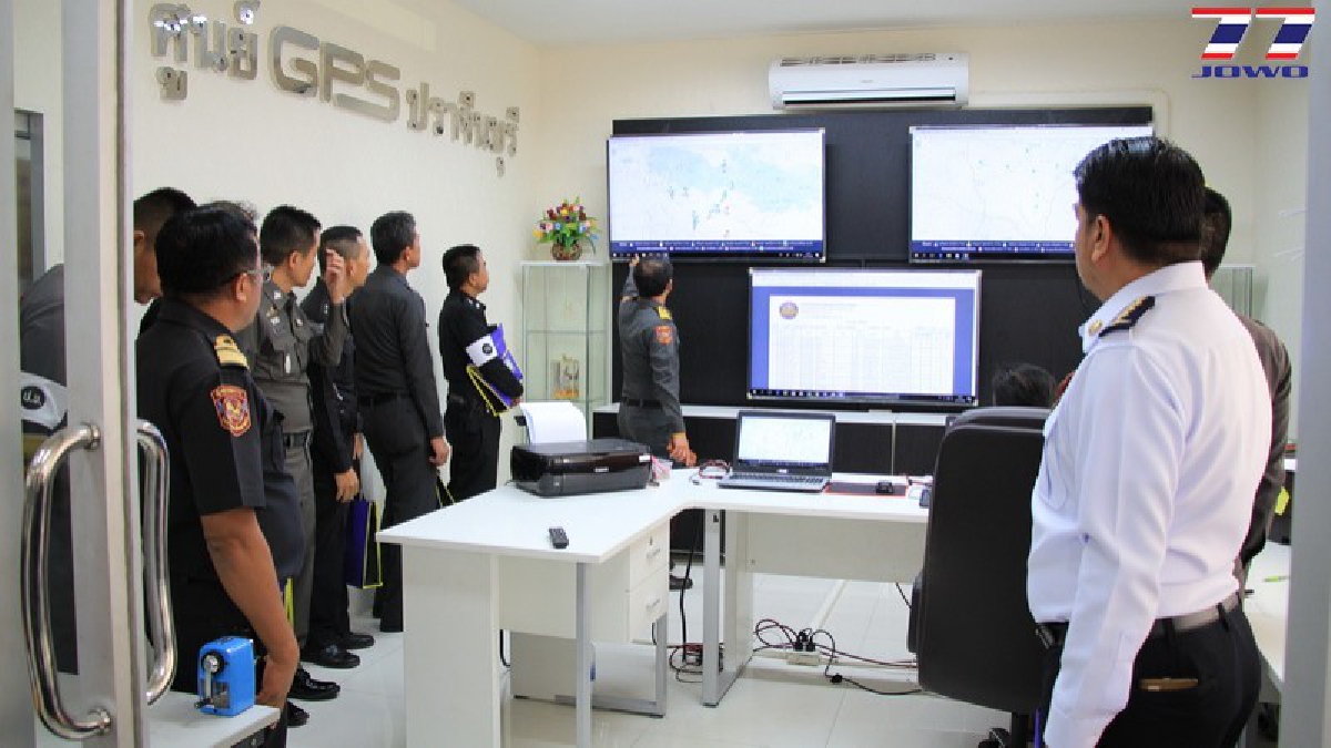 เพื่อความปลอดภัยของทุกคน..!! ขนส่งปราจีนบุรี บูรณาการร่วมทหาร ตำรวจ สกัดจับรถโดยสารสาธารณะ รถบรรทุกที่ขับเร็วเกินกฎหมายกำหนด (ชมคลิป)