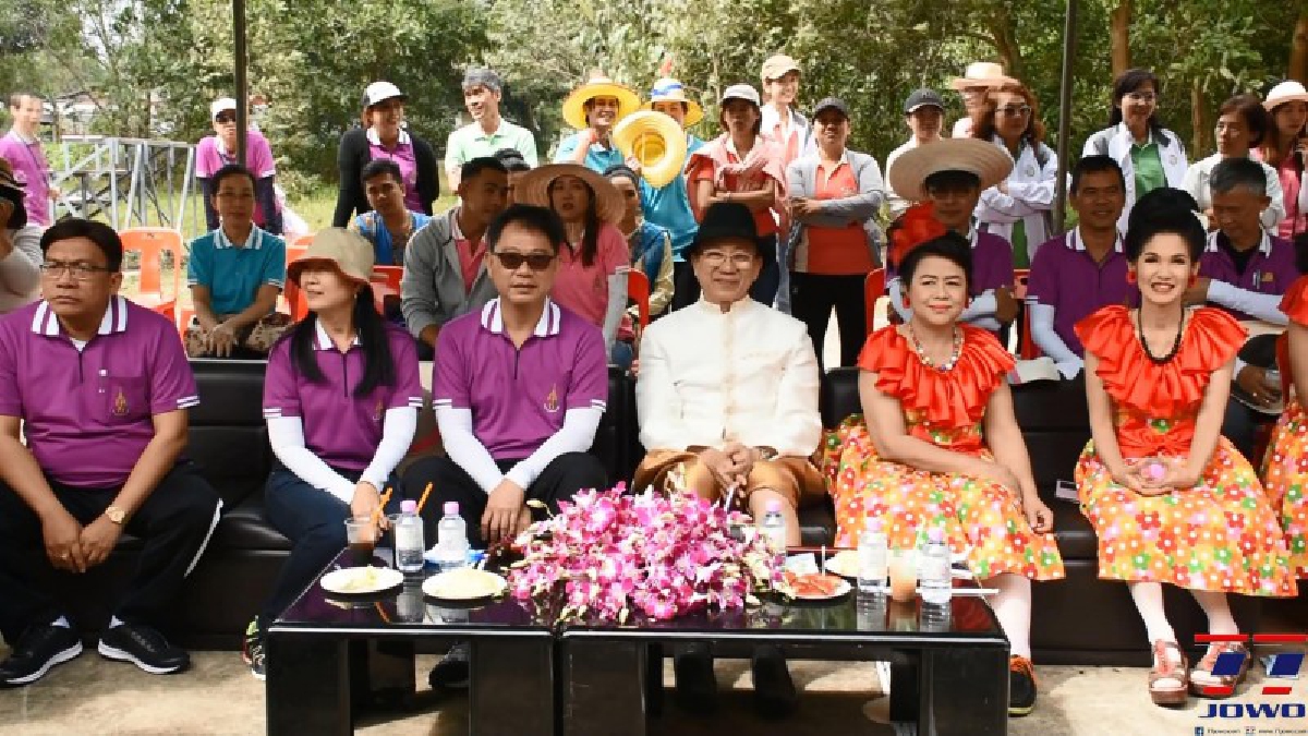 รพ.พระปกเกล้า จ.จันทบุรี จัดการแข่งขันกีฬาพระปกเกล้าเกมส์ ปี 2560 เพื่อพัฒนาบุคลากรในองค์กร ให้มีสุภาพร่างกายแข็งแรง (มีคลิป)