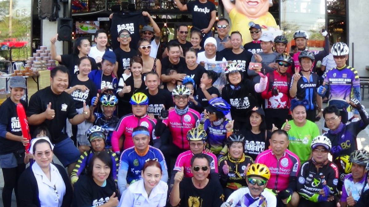 #เราพร้อมทำด้วยใจ!! ดารานักแสดง ภาพยนต์ 2499 อันธพาลครองเมืองพร้อมดาราตลกและชาวนครนายก เดิน วิ่ง ปั่น เก็บตกช่วยพี่ตูน เพื่อ11โรงพยาบาล..!?