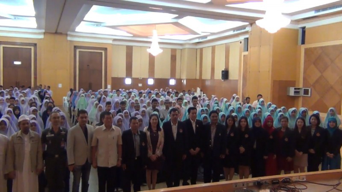 เพื่ออนาคตที่ดี!! กิจกรรมติวเตอร์แนะแนวการศึกษาต่อ สำหรับนักเรียนโรงเรียนเอกชนระดับมัธยมศึกษาตอนปลาย