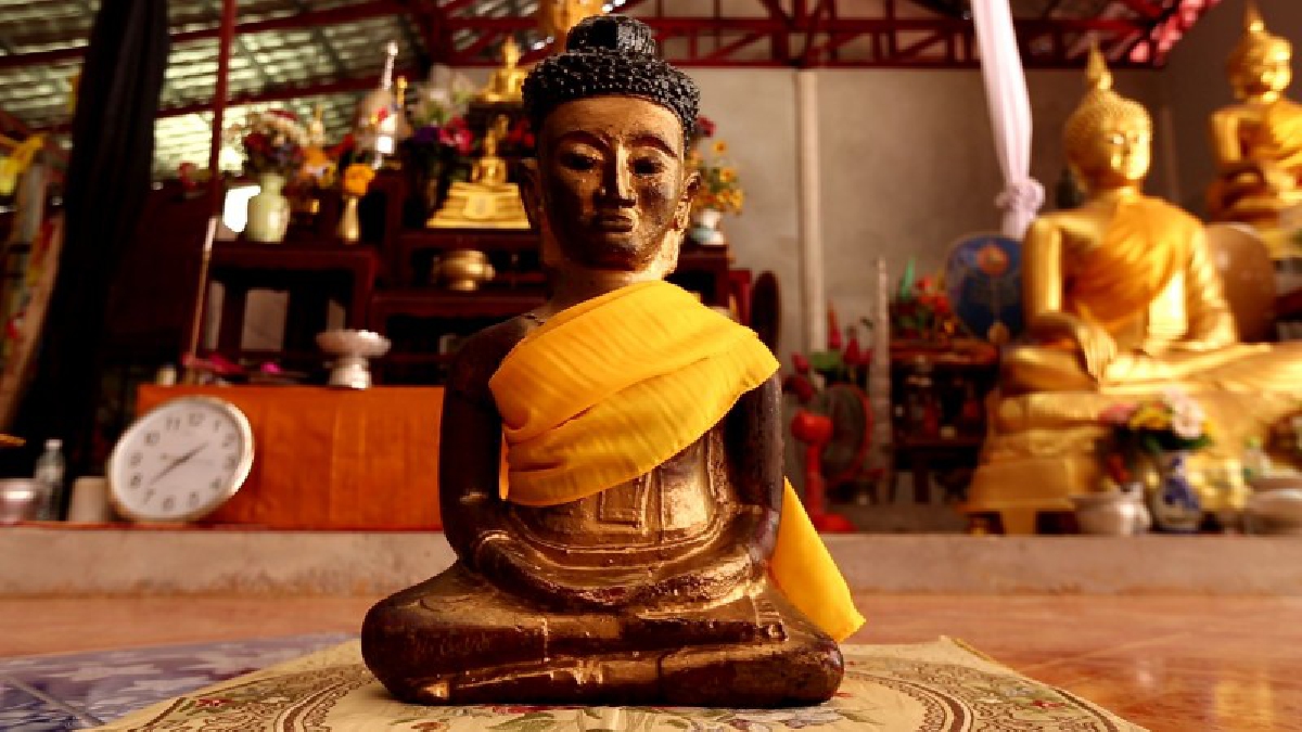 #เตรียมแพ็คกระเป๋าลุยเที่ยว..!! หนึ่งวันเที่ยวแดนอารยธรรมชุมชนโบราณ นมัสการยกพระเสี่ยงทายที่สุรินทร์ "ยกทั้่งสามครั้งแล้ว จะเห็นความแตกต่าง"