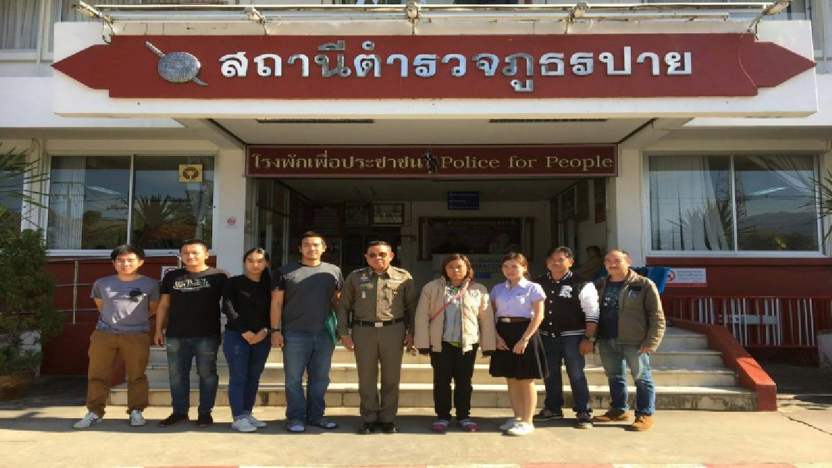 หนีไม่รอด !! รวบแล้วแก๊งคอลเซ็นเตอร์หลอกลวงประชาชน หลังหนีมาทำงานรีสอร์ทดัง อ.ปาย