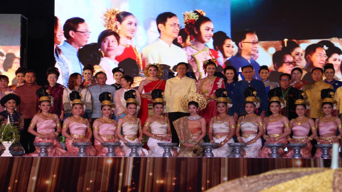 เชียงใหม่ !! งานฤดูหนาวและงาน OTOP ของดีเมืองเชียงใหม่ 2561 ภายใต้แนวคิด “ตามรอยเท้าพ่อ สานต่อศาสตร์พระราชา”