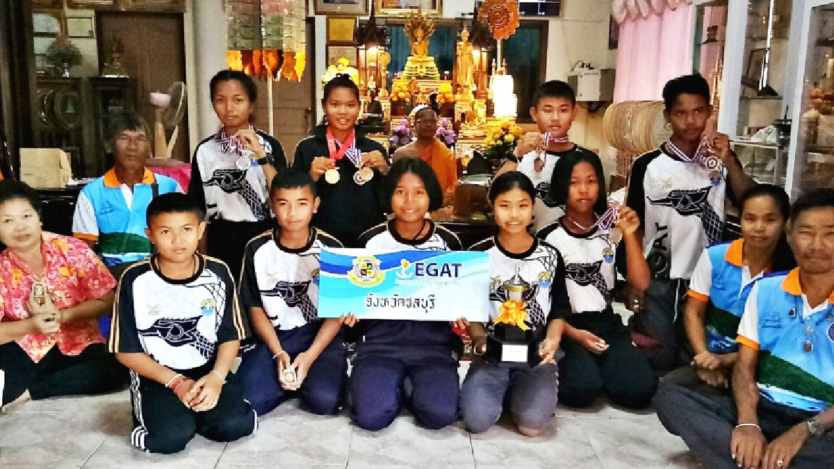 พระอาจารย์จ่อยสมภารวัดดังสัตหีบอวยพรปีใหม่ทัพนักกีฬาเรือพายทีมชาติไทย ขอให้ใช้สติแล้วทุกสิ่งทุกอย่างจะดีเอง (คลิป)