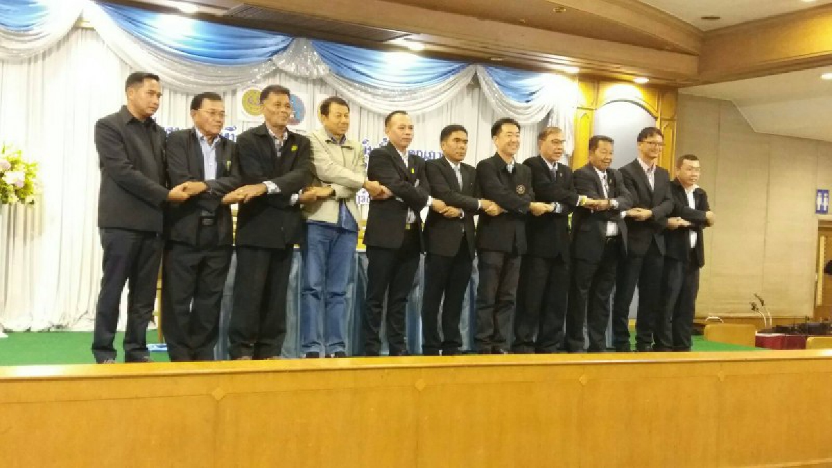 พาณิชย์จังหวัดสุราษฎร์ธานี ได้เป็นประธานในการลงนามบันทึกข้อตกลงความร่วมมือกันในการพัฒนาคุณภาพปาล์มน้ำมัน