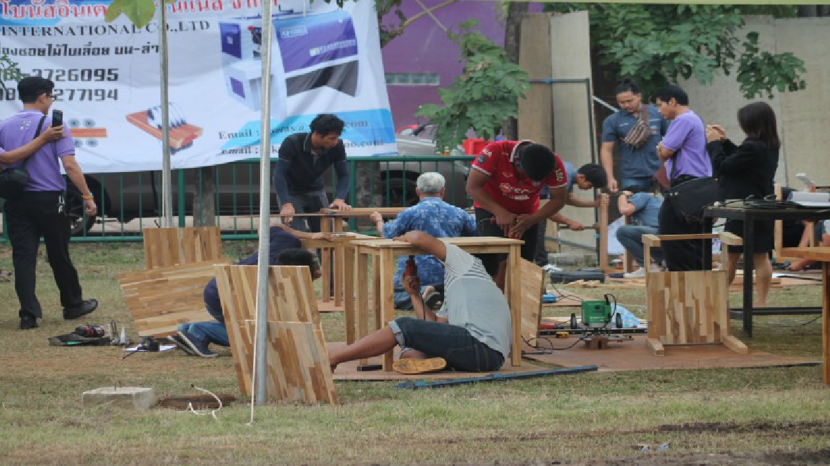 แพร่ !! ทุ่มงบกว่า 3 ล้านกระตุ้นเศรษฐกิจ “จัดงานมหกรรมไม้สักเมืองแพร่ ครั้งที่ 4 (Phrae Teak Fair 2017)” การพัฒนาคุณภาพผลิตภัณฑ์ไม้ (คลิป)