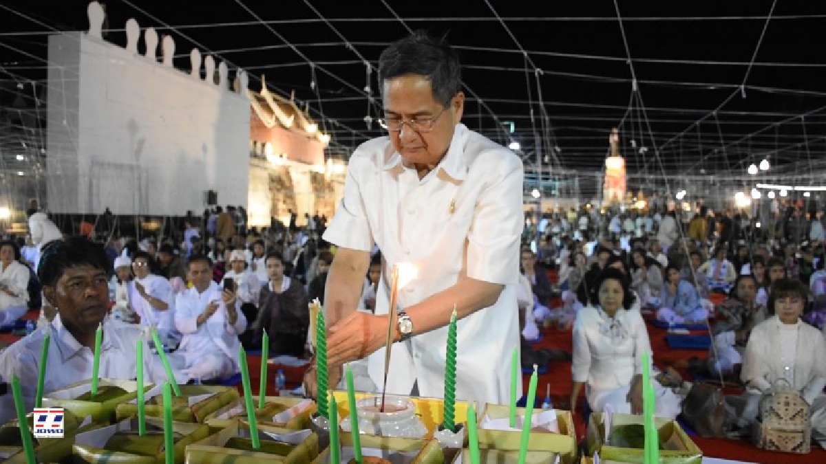 โคราช# จัดสวดมนต์ข้ามปี ส่งท้ายปีเก่าวิถีไทย ต้อนรับปีใหม่วิธีพุทธประจำปีพุทธศักราช 2561 หวังดึงเยาวชนคนรุ่นใหม่ ให้ฉลองปีใหม่อย่างมีสติ