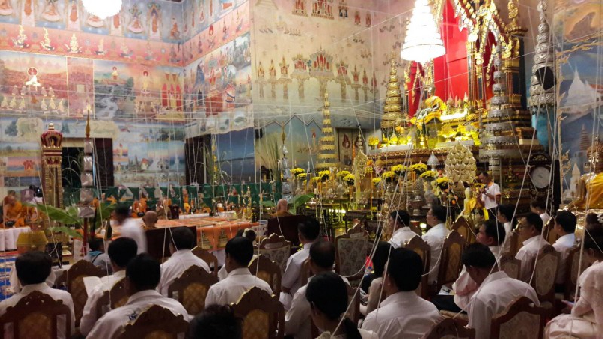 “สวดมนต์ข้ามปีอาเซียนและนานาชาติ ถวายเป็นพระราชกุศล เสริมสิริมงคลทั่วไทย ส่งท้ายปีเก่าวิถีไทย ต้อนรับปีใหม่วิถีพุทธ พ.ศ.2561”