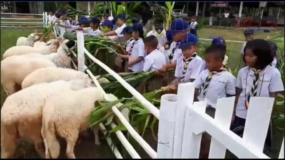 สุดทึ่ง!!!สถานีตำรวจที่มีแต่คนอยากพาลูกพาหลานพาคนรักไปถ่ายรูป!!จนถูกกล่าวถึงในโซเชี่ยลว่าเป็นแลนด์มาร์คของการท่องเที่ยวอำเภอพร้าว
