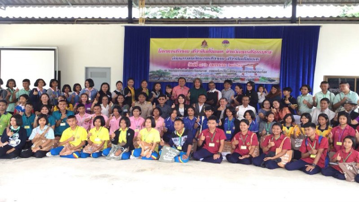 เยาวชนสร้างถิ่น..!! เปิดค่ายเยาวชนต้นแบบสร้างคน สร้างศิลป์ถิ่นนคร คัดเลือกจากสถาบันการศึกษาจำนวน 11 โรงเรียน เข้าร่วมกิจกรรม 60 คน