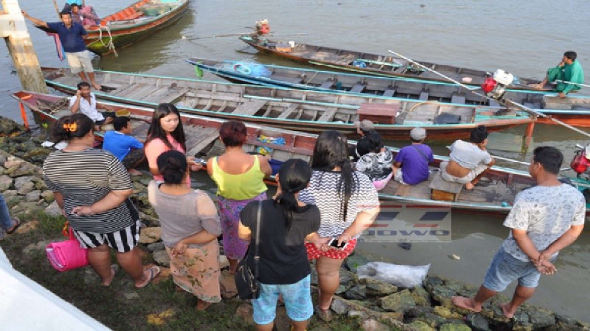 สลด ! ลุงวัย 69 ว่านแหจับกุ้งก้ามกรามตัวใหญ่ เกิดหน้ามืดพลัดตกเรือ จมน้ำดับอนาถ (คลิป)