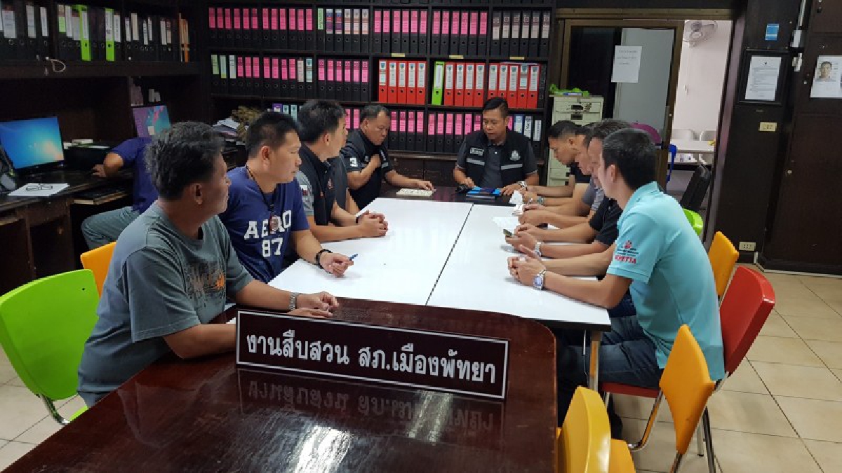 ปมปริศนาเริ่มคลี่คลาย !! กรณีเฒ่าเยอรมันถูกเข็มขัดรัดคอ พร้อมจุดไฟเผาขา จนท.คาดท้อแท้โรครุมเร้า จนตัดสินใจปลิดชีพพิสดาร!!? (คลิป)