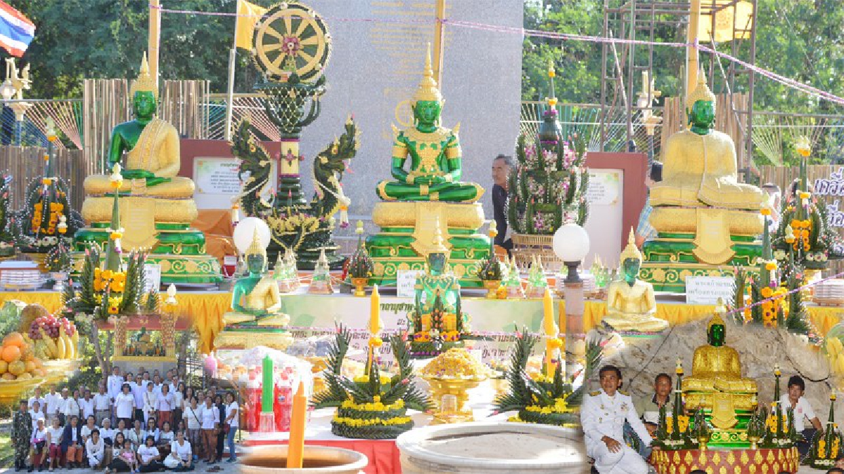 ย้อนประวัติศาสตร์!! สร้างพระแก้วมรกต 3 ฤดูประดิษฐานสถานที่สำคัญ 3 แห่งย้อนรอยสมัยสงครามโลกครั้งที่ 2