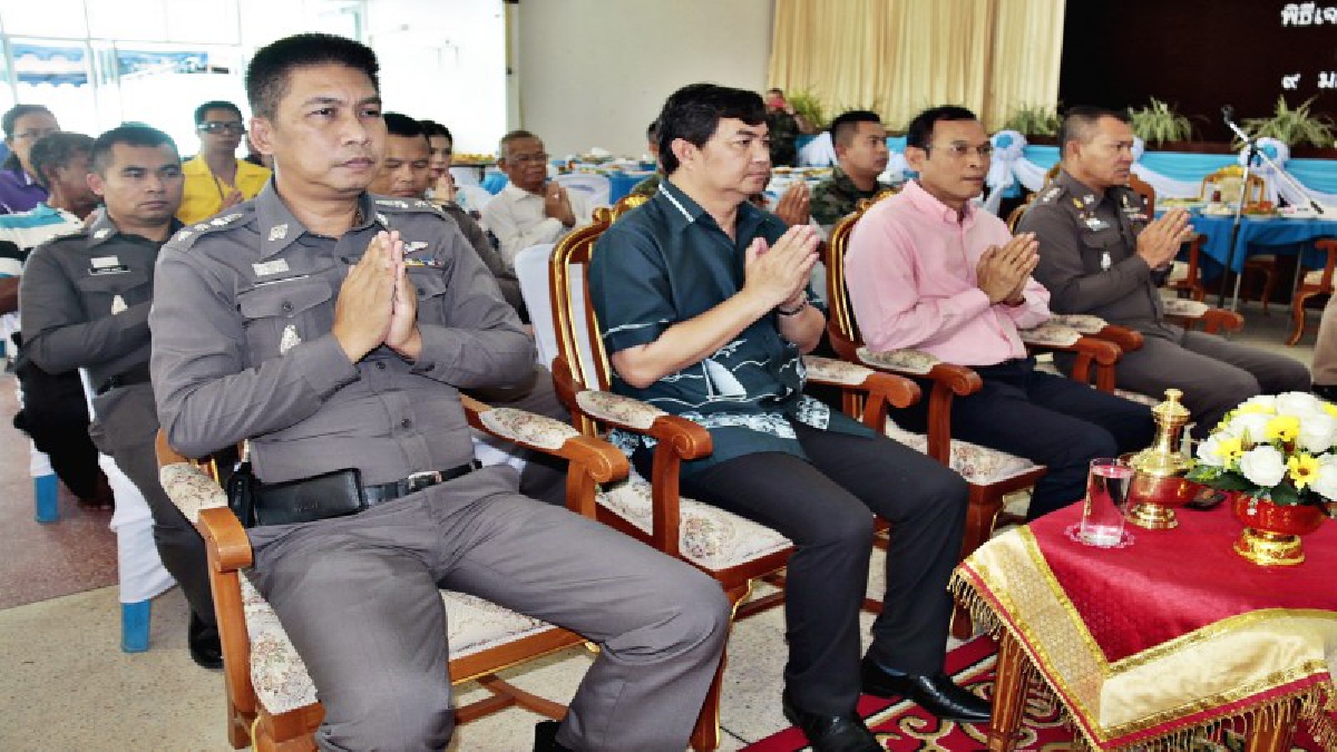 เจริญพระพุทธมนต์ครบรอบ 65 ปี ตั้งอำเภอสัตหีบ (คลิป)