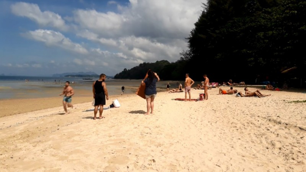 สำรวจชายหาดกระบี่!! ไม่ห้ามนักท่องเที่ยวภายนอกพักผ่อนหน้าหาด